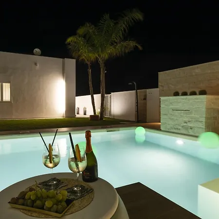 Amugea - Isulatravel Villa Ispica